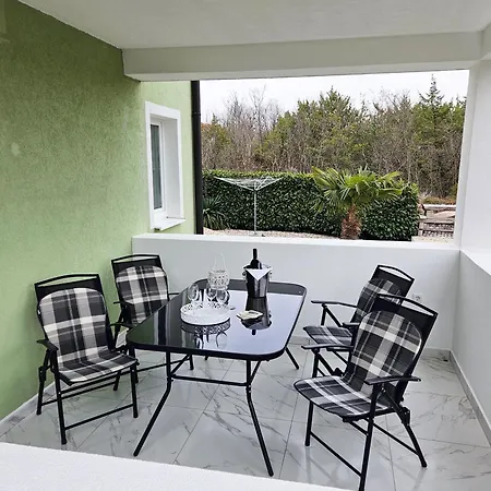 아파트 M&l 1 Zgaljic